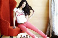 Shruti Haasan Latest Hot Photoshoot